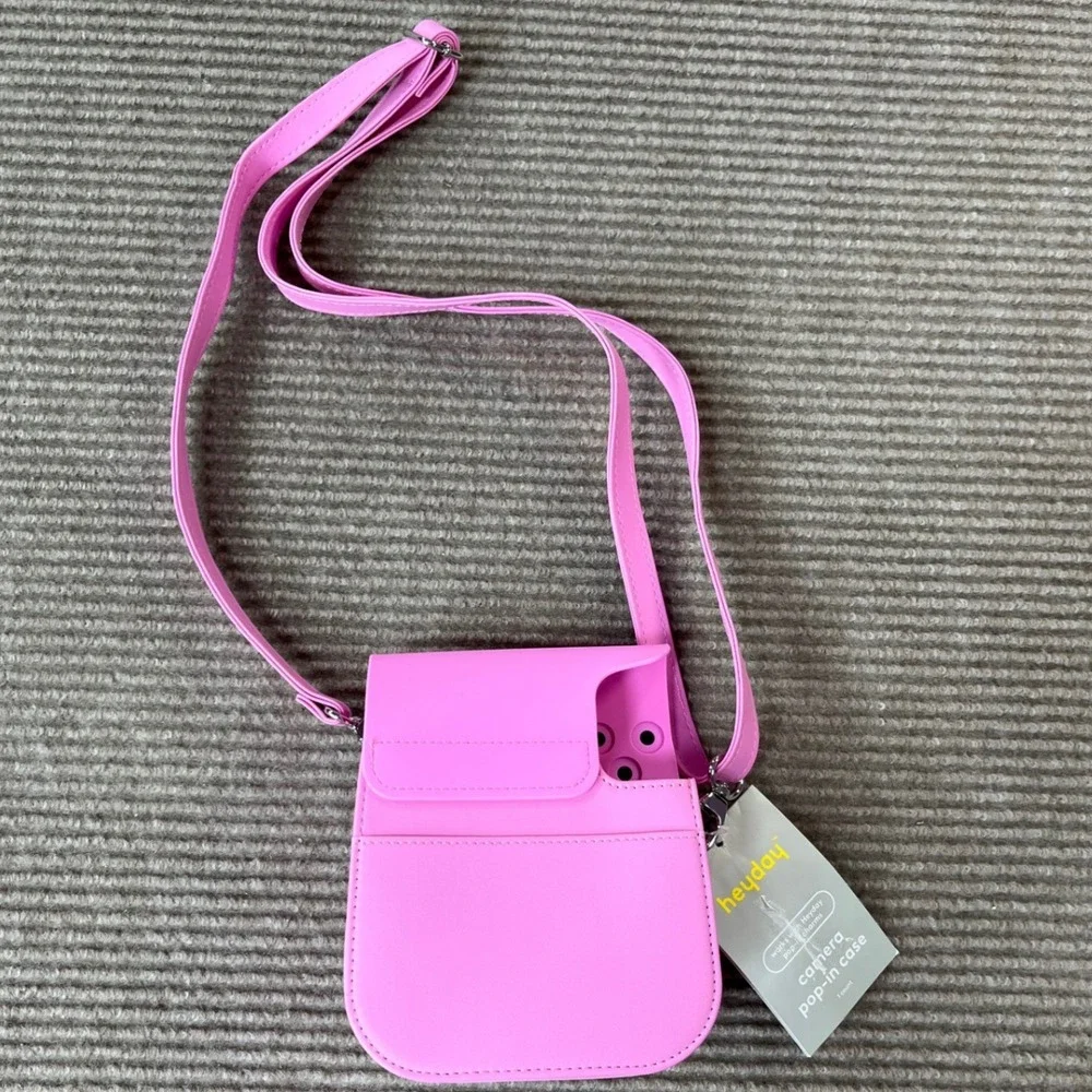 heyday Pink Silicone Camera Pop-In Case Crossbody Bag Adjustable Strap NWT
